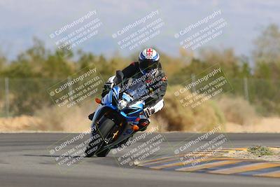 media/Nov-05-2022-SoCal Trackdays (Sat) [[f8d9b725ab]]/Turn 2 (1120am)/